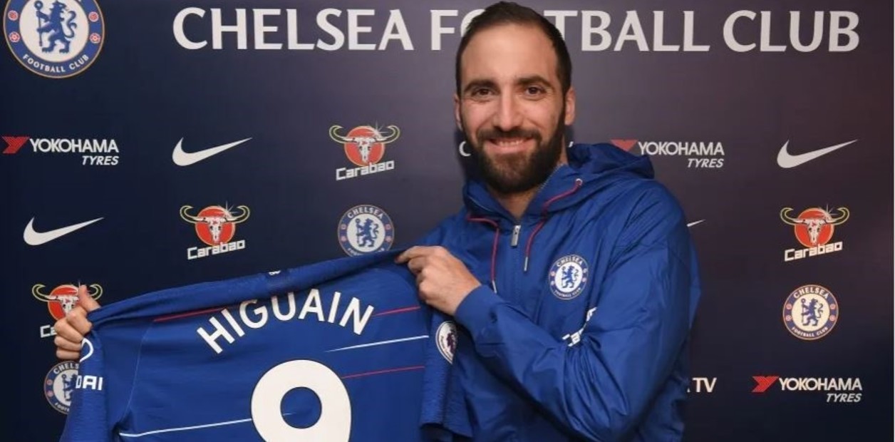 Gonzalo Higuaín es nuevo jugador del Chelsea